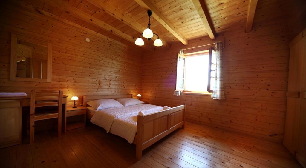 Holiday Homes Eko Klanac Rakovica Szoba fotó