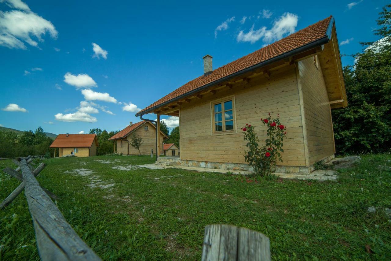 Holiday Homes Eko Klanac Rakovica Kültér fotó