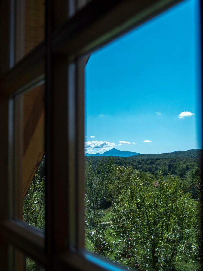 Holiday Homes Eko Klanac Rakovica Kültér fotó